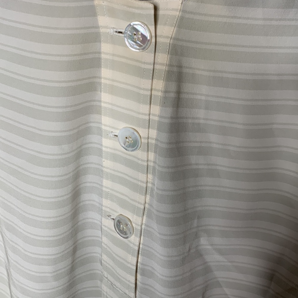 J Crew 100% Silk Blouse Size 2 - Picture 5 of 7